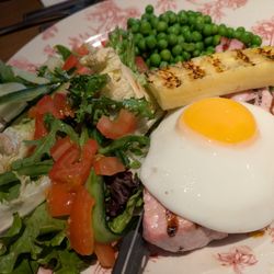 The George Inn - SOOOO good.