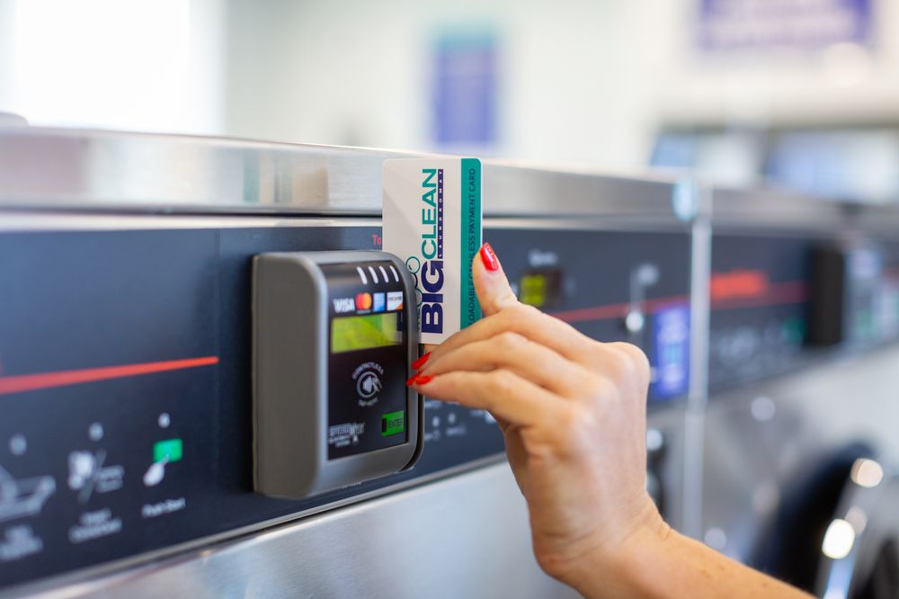 THE BIG CLEAN LAUNDROMAT MLK 30 Photos & 30 Reviews 4701 B E