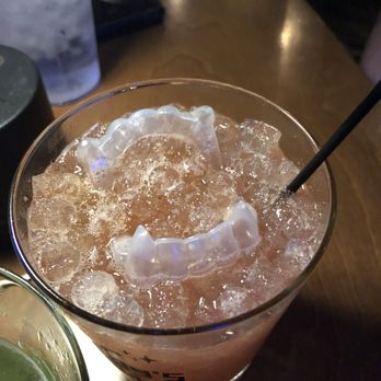 The Monkey's Paw - Dracula left his teeth in my drink ‍ - Tiki Bars Near Me - Springfield, Oregon