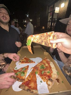 Tutti Pizza by null