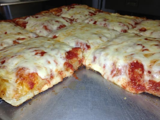 Andre's Pizza by null