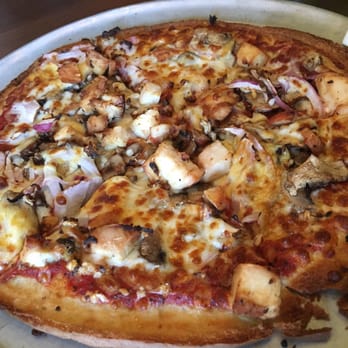 Pizza Lucé - Gluten free Spanish chicken pizza - Pizza Near Me - Minneapolis, Minnesota