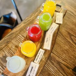 Re:Bar Cafe and Juicestillery - Juice sampler