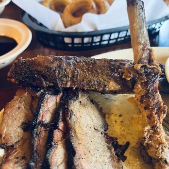 Picker's BBQ - Brisket, ribs and onion rings. - Barbeque Near Me - Stringtown, Oklahoma