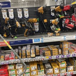 Lowe's Home Improvement - Tool time!