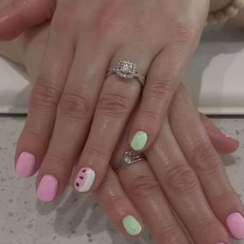 Cape Cod Nail Co - Gel manicure with nail art - Nail Salons Near Me - Mashpee, Massachusetts