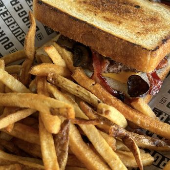 Milwaukee Burger Company - Wisconsin Sourdough - Burgers Near Me - Franklin, Wisconsin Milwaukee Burger Company - Wisconsin Sourdough - Burgers Near Me - Franklin, Wisconsin