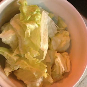 Alla Conchiglia - This was their "salad"?!? Wtf?! Nasty iceberg lettuce and nothing else. AVOID THIS PLACE! - Seafood Near Me - Venezia, VE