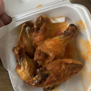 Grinders Pizza Lounge - Wings - Pizza Near Me - Las Vegas, Nevada Grinders Pizza Lounge - Wings - Pizza Near Me - Las Vegas, Nevada
