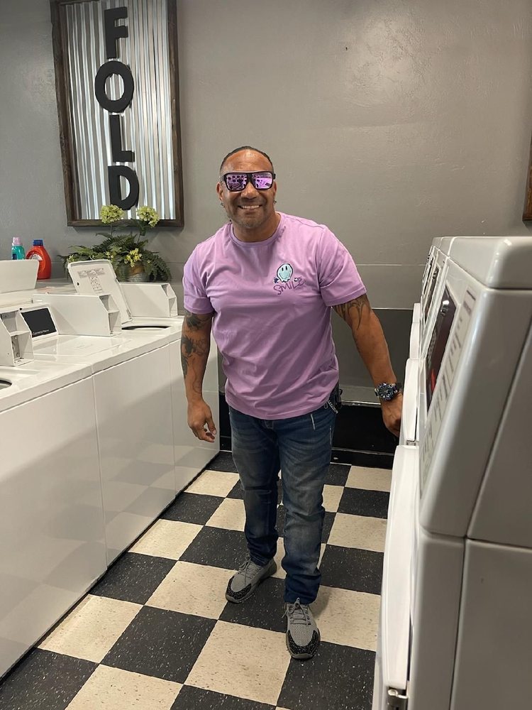 THE LAUNDRY ROOM 41 Photos & 47 Reviews 1705 Bruce St, Anderson