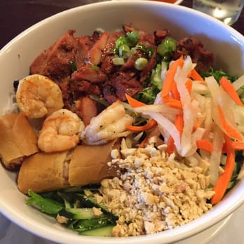 Lotus Bistro - Chicken shrimp and egg roll vermicelli - Vietnamese Near Me - Costa Mesa, California Lotus Bistro - Chicken shrimp and egg roll vermicelli - Vietnamese Near Me - Costa Mesa, California