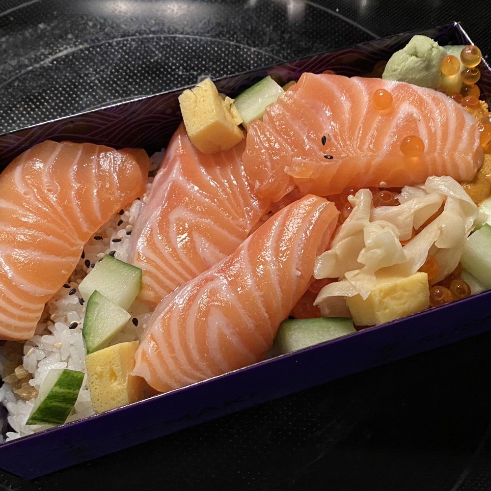 Uni sake ikura don Uni sake ikura don