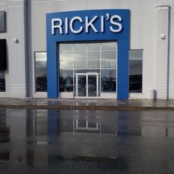 Ricki's