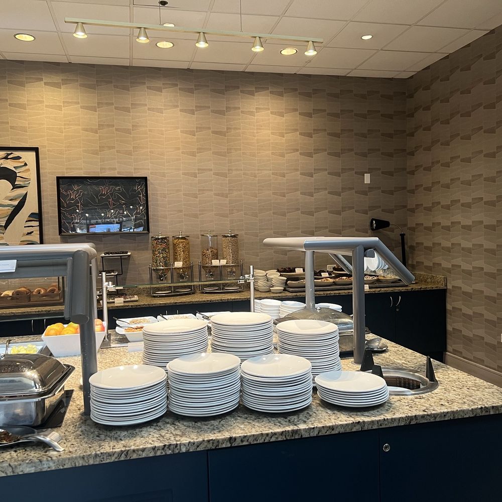 Waterview - Breakfast buffet - Hotels Near Me - Chicago, Illinois Waterview - Breakfast buffet - Hotels Near Me - Chicago, Illinois
