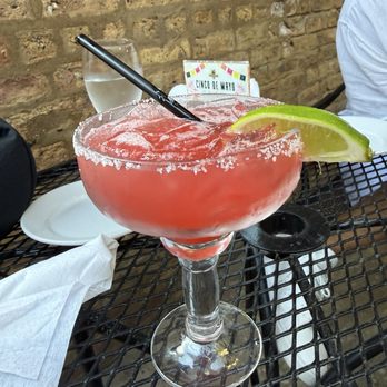El Mariachi Tequila Bar & Grill - House Margarita - Mexican Near Me - Chicago, Illinois El Mariachi Tequila Bar & Grill - House Margarita - Mexican Near Me - Chicago, Illinois