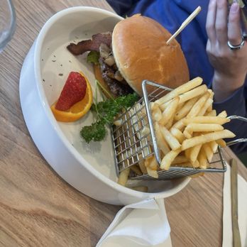 Taste & Glory - 1/2lb B-B-B Burger - Breakfast & Brunch Near Me - San Mateo, California