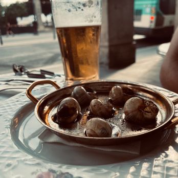 Le Carrousel - Brasseries Near Me - Paris, 75 Le Carrousel - Brasseries Near Me - Paris, 75