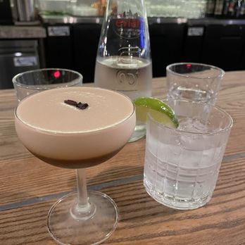 Zinqué - Expresso Martini & vodka soda lime - French Near Me - Scottsdale, Arizona Zinqué - Expresso Martini & vodka soda lime - French Near Me - Scottsdale, Arizona