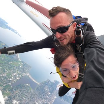 Skydive Newport - Skydiving Near Me - Middletown, Rhode Island