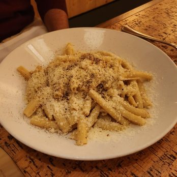 How to Cook a Wolf - Strozzapreti Cacio e Pepe - Italian Near Me - Seattle, Washington How to Cook a Wolf - Strozzapreti Cacio e Pepe - Italian Near Me - Seattle, Washington