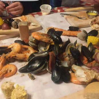The Crab Pot - $110 and got 2 small king legs, 1/2 snow crab, 1/4 dungeness - Seafood Near Me - Seattle, Washington The Crab Pot - $110 and got 2 small king legs, 1/2 snow crab, 1/4 dungeness - Seafood Near Me - Seattle, Washington