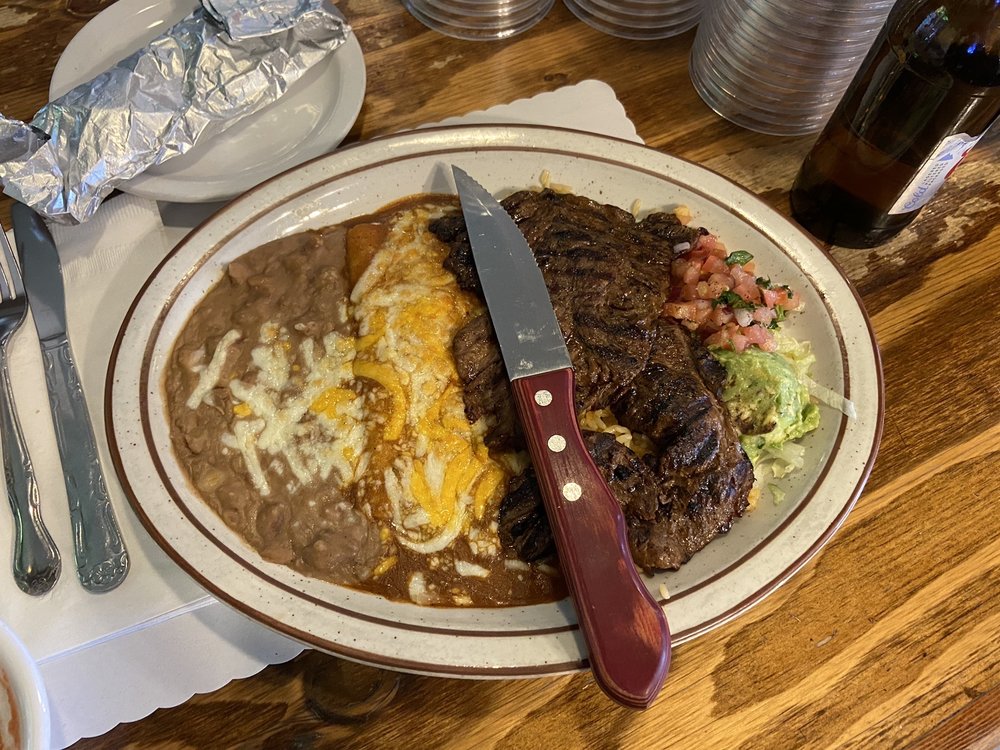 Los Dos Hermanos Logo