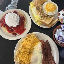 Pancake Shop - Grilled Chicken Omelet with additional veggies & an Everyday Special