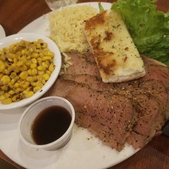 Yosemite Falls Cafe - Slow smoked tri-tip - American Near Me - Clovis, California