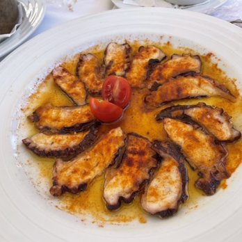 5 Oceanos - Octopus galician - Seafood Near Me - Lisbon, 11