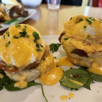 Ruby Sunshine Franklin - Fried One Tomato, Two Tomato Benedict - Breakfast & Brunch Near Me - Franklin, Tennessee Ruby Sunshine Franklin - Fried One Tomato, Two Tomato Benedict - Breakfast & Brunch Near Me - Franklin, Tennessee