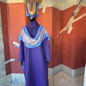 Form & Concept - Wearable art - Art Galleries Near Me - Santa Fe, New Mexico
