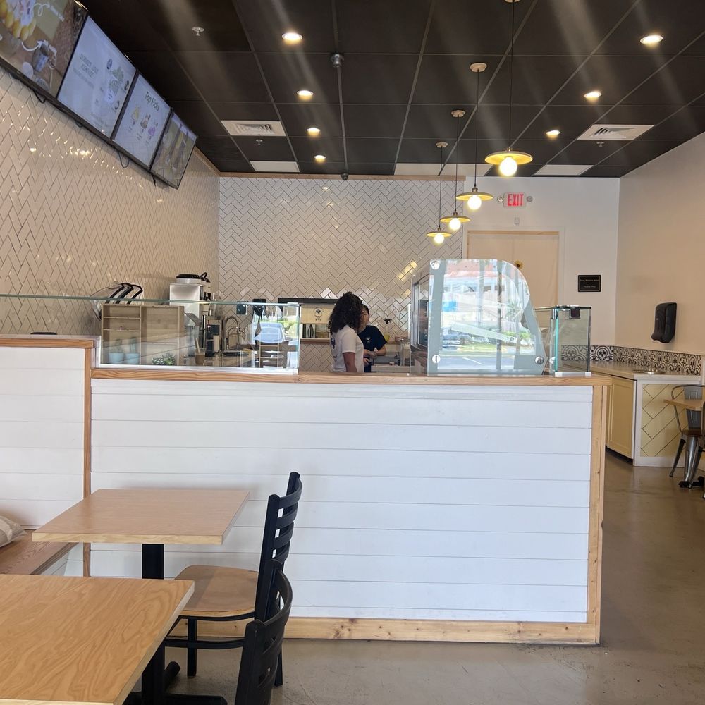 D For Dessert - Inside - Shaved Ice Near Me - Hollywood, Florida D For Dessert - Inside - Shaved Ice Near Me - Hollywood, Florida
