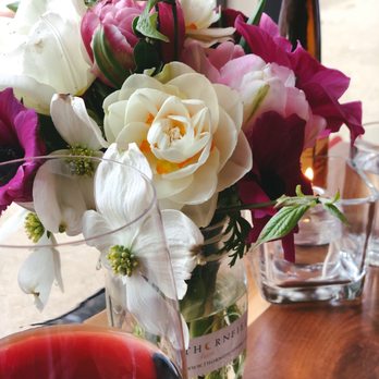 Lucky Restaurant - Interior flowers - Wine Bars Near Me - Roanoke, Virginia