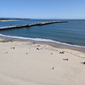 Dream Inn - View of Cowell beach and pier - Hotels Near Me - Santa Cruz, California Dream Inn - View of Cowell beach and pier - Hotels Near Me - Santa Cruz, California