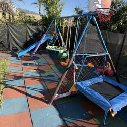 Family Montessori Academy