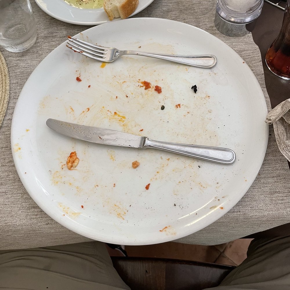 There was a pizza but I ate everything There was a pizza but I ate everything