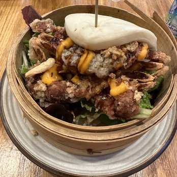 Gyuro Ramen - Steamed Bun w. Crispy Soft Shell Crab - Ramen Near Me - Chicago, Illinois