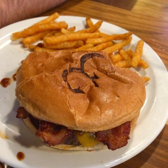 Grains & Grill - Pub Burger w/ BBQ sauce - American Near Me - Fairmount, Indiana