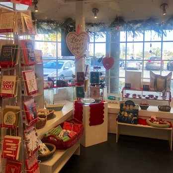 The Mail Box - Valentine's Day was very pretty in the gift shop - Notaries Near Me - Long Beach, California