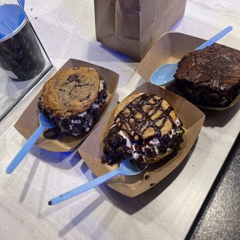 The Baked Bear - Brownie sandwich with mud pie ice cream. And 2 cookie sandwiches. - Desserts Near Me - Nashville, Tennessee The Baked Bear - Brownie sandwich with mud pie ice cream. And 2 cookie sandwiches. - Desserts Near Me - Nashville, Tennessee
