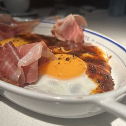 Belmonte - Huevos Rotos