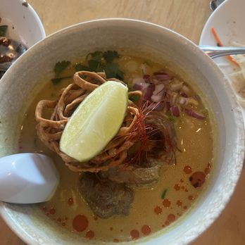 Mee Dee Thai Kitchen - Thai Near Me - Los Angeles, California
