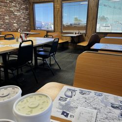 Lake City Shrimper - Restaurant