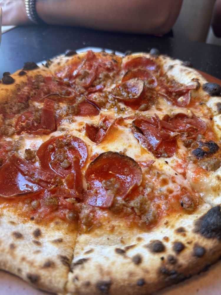 Food from La Pista Pizzeria