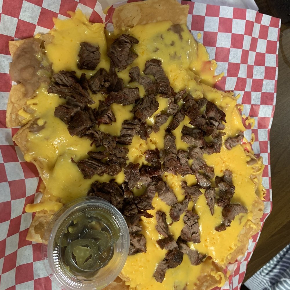 Dave's BBQ - Dave's nachos - Barbeque Near Me - Harlingen, Texas