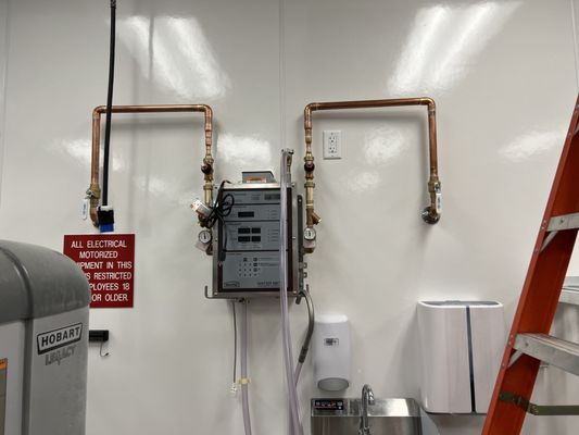 Drucker Plumbing Logo