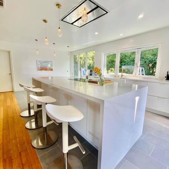 American Marble & Onyx - Kitchen Island Waterfall Sides - General Contractors Near Me - Los Angeles, California American Marble & Onyx - Kitchen Island Waterfall Sides - General Contractors Near Me - Los Angeles, California