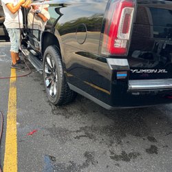 Sunrise Car Wash - Clean 'er up!