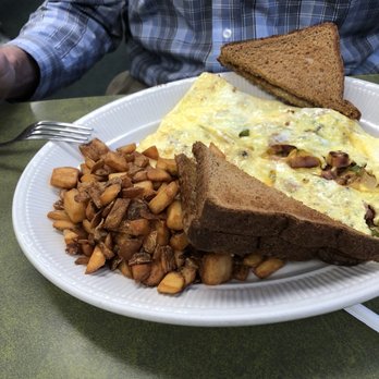 Farmhouse Diner - Western omelette! - Diners Near Me - Shelbyville, Indiana Farmhouse Diner - Western omelette! - Diners Near Me - Shelbyville, Indiana