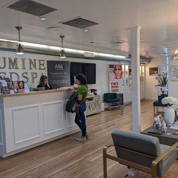 Illumine Medspa - Front desk - Medical Spas Near Me - Winter Park, Florida Illumine Medspa - Front desk - Medical Spas Near Me - Winter Park, Florida